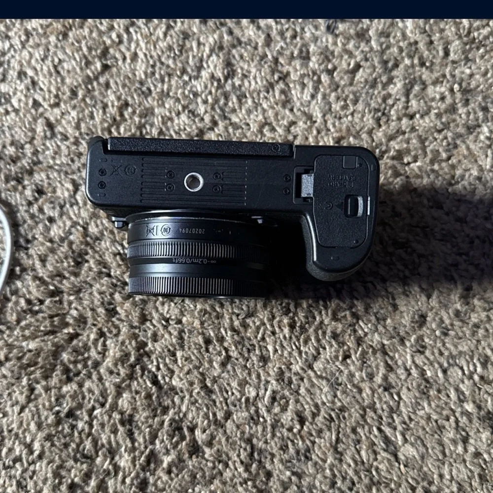 Nikon Z50 Mirrorless Camera with 16-50mm and 50-250mm Lenses with tri pod
